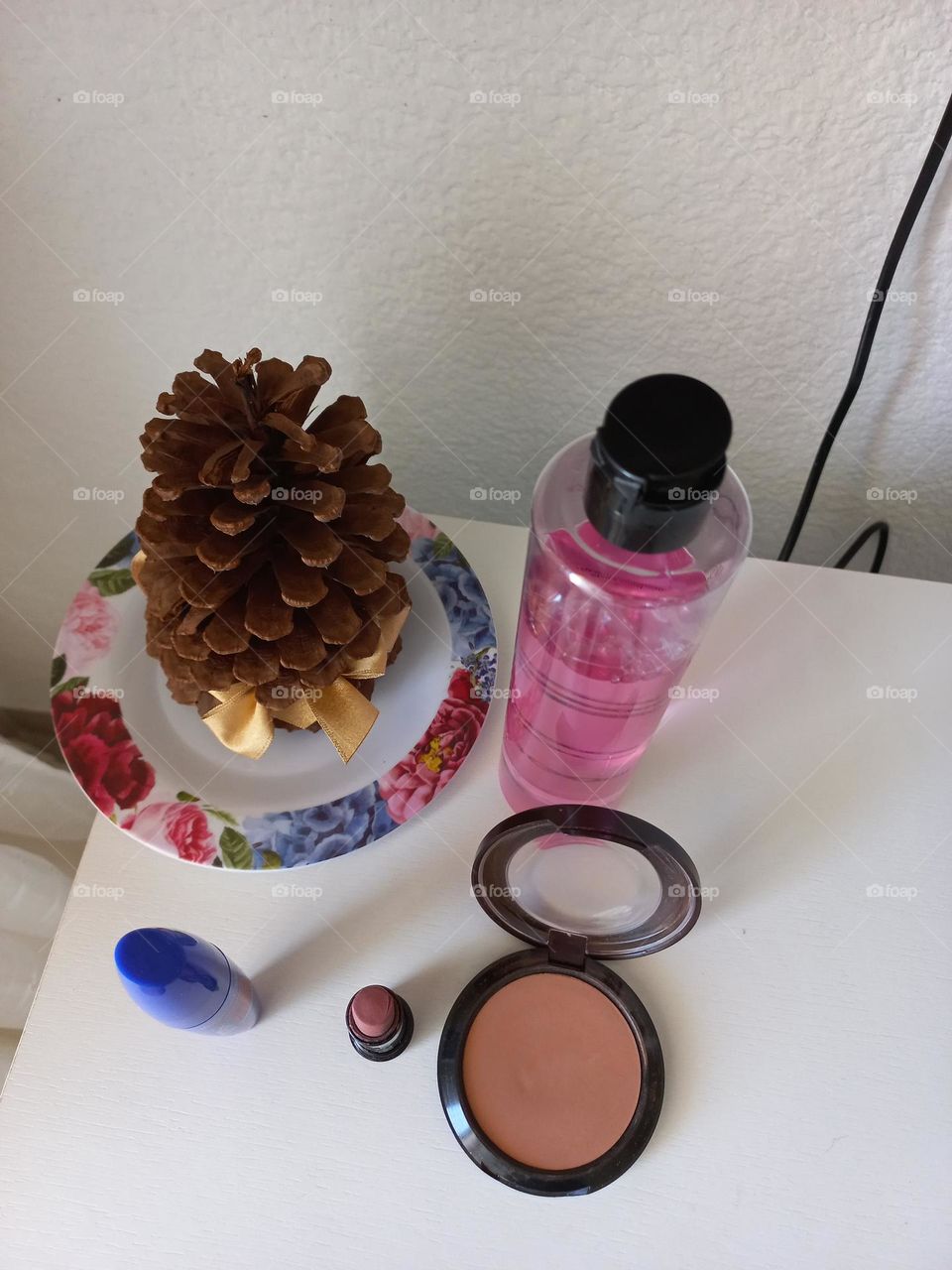 Produtos para uma maquiagem básica e sofisticada, usada no dia a dia