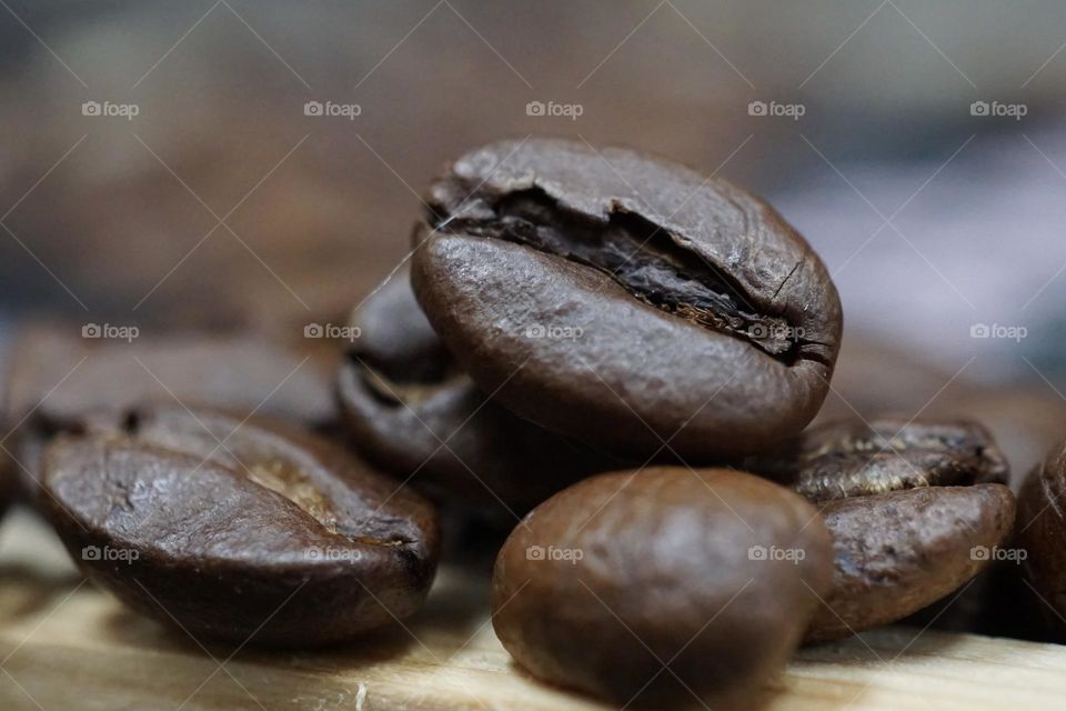 Close up of some coffee beans 🫘