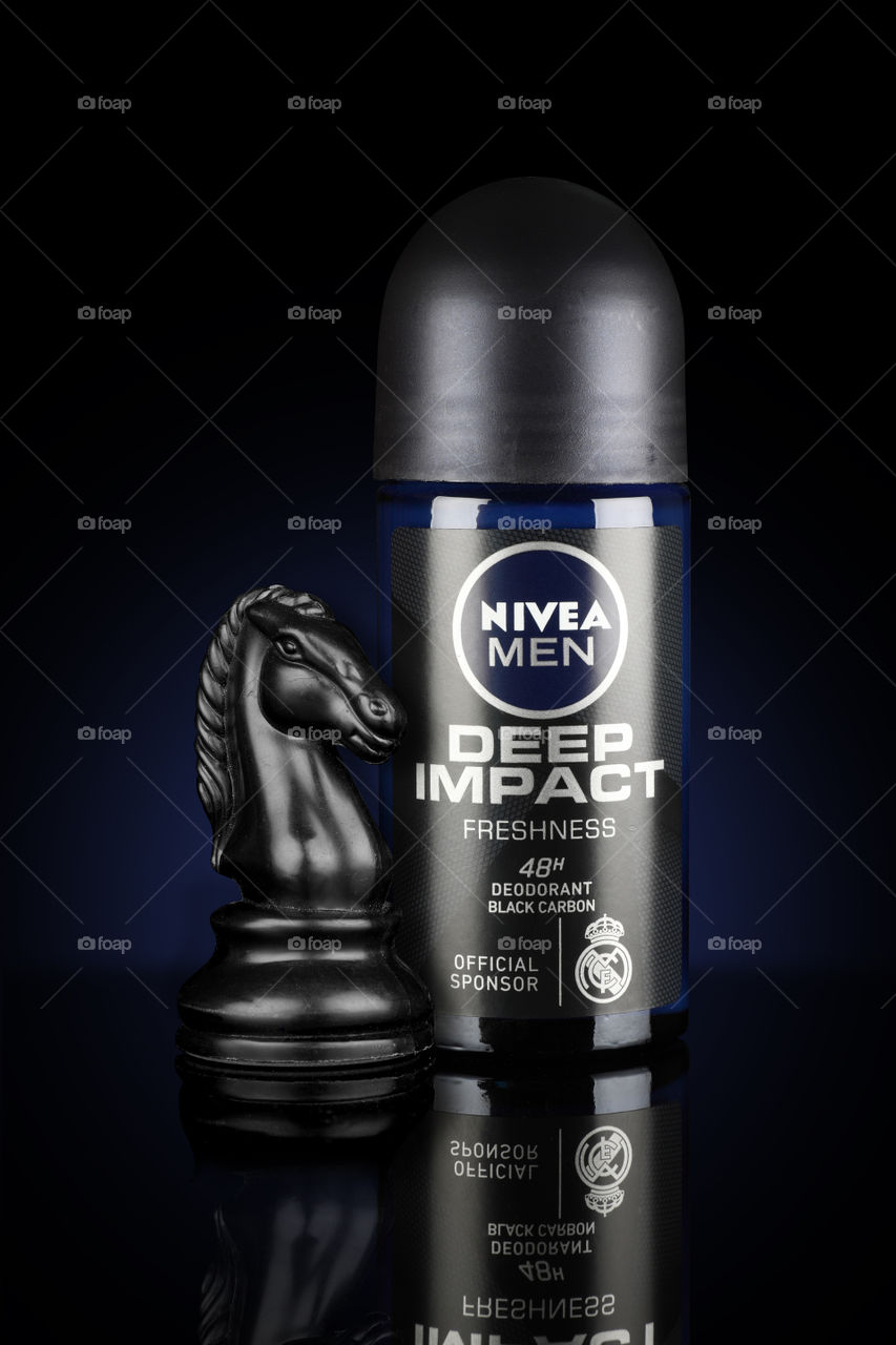 Nivea Men Deep Impact Deodorant Roll on with Chess Game Knight