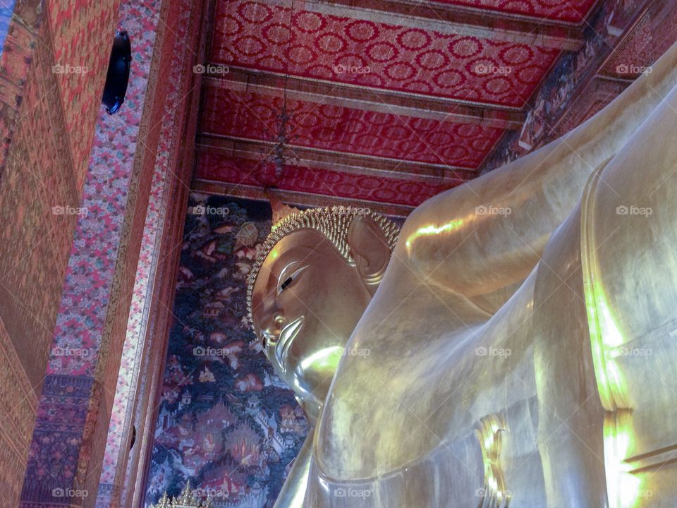 Reclining Buddha ....