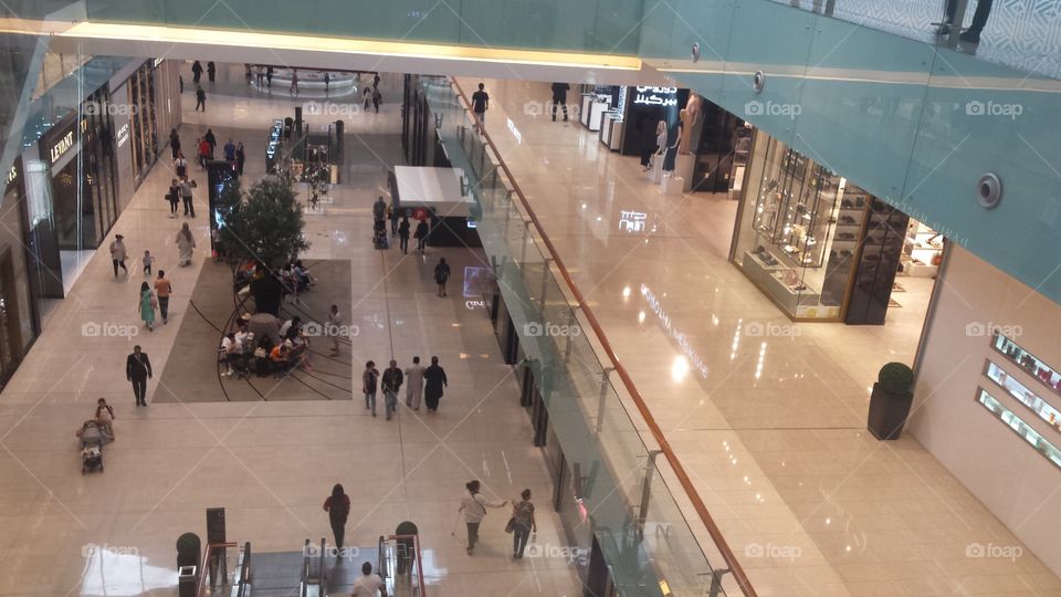 Inside of dubai  mall