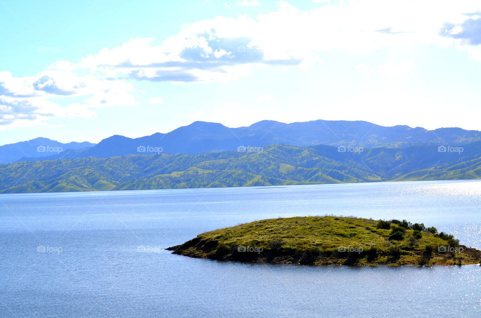 View of idyllic lake