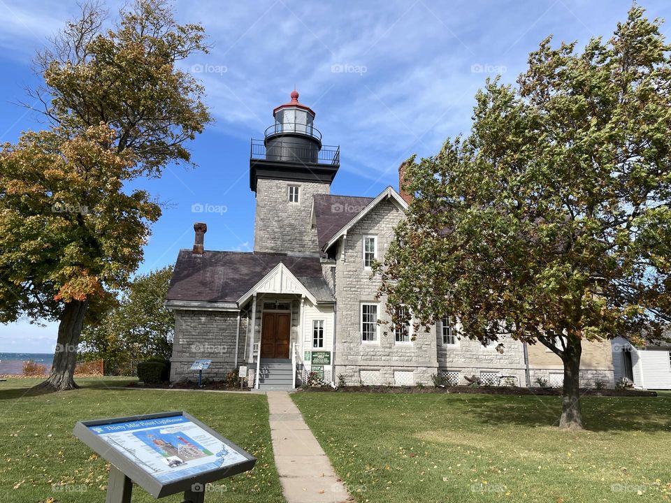 Lighthouse on Lake Ontario, New York State history