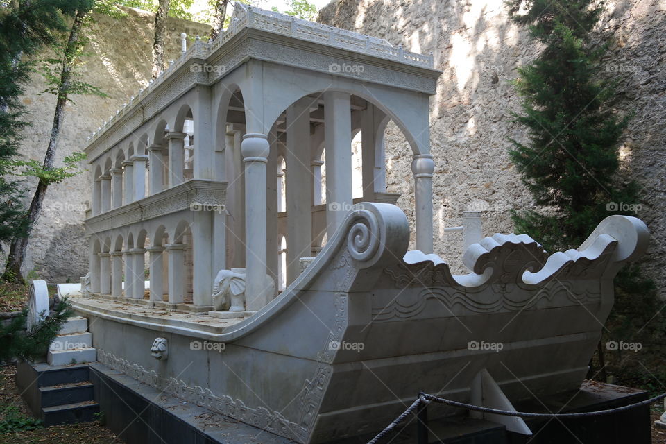 l'arca di marmo