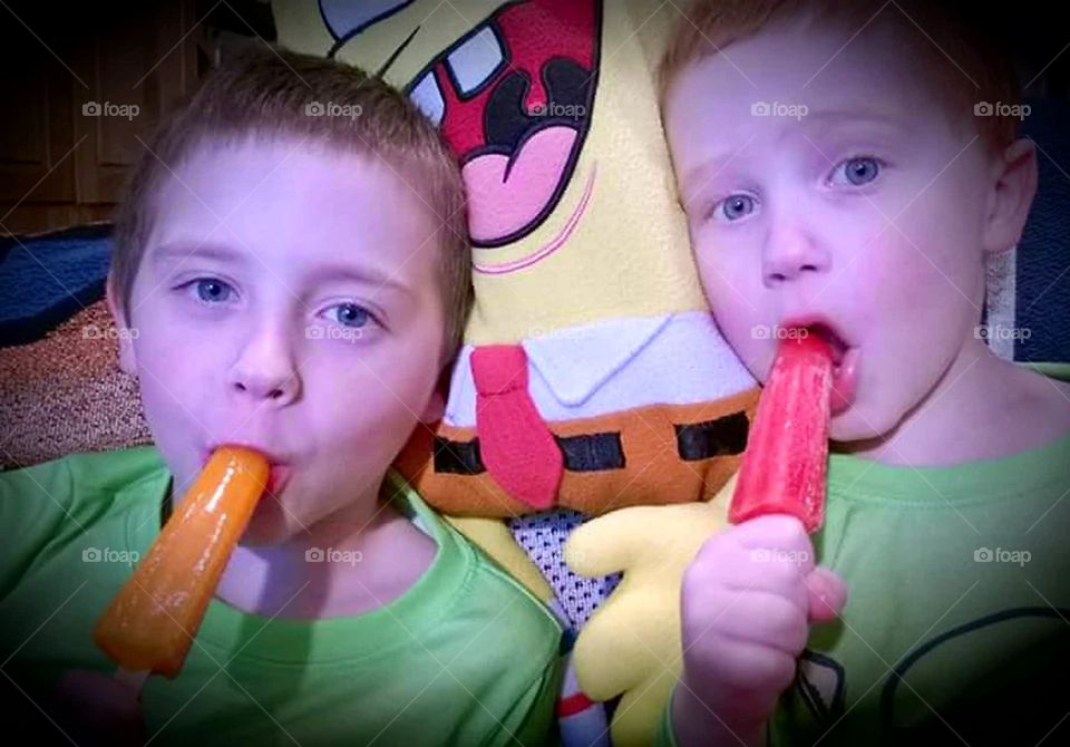Popsicle time😊