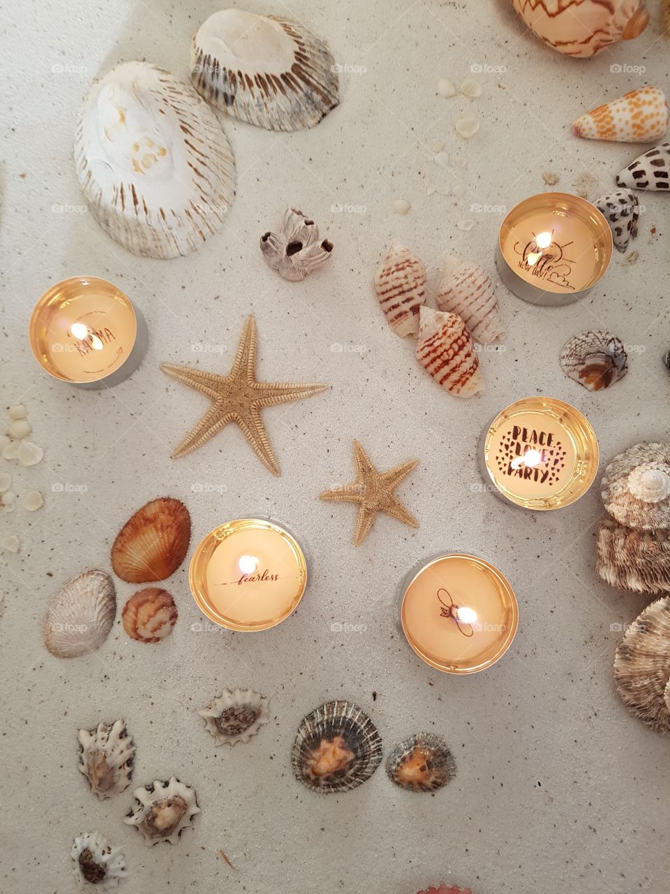 candlelight, seashells