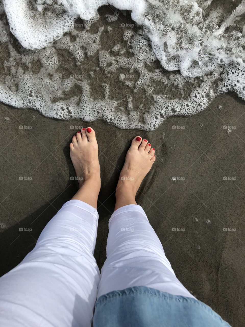 Feet’s in the sand