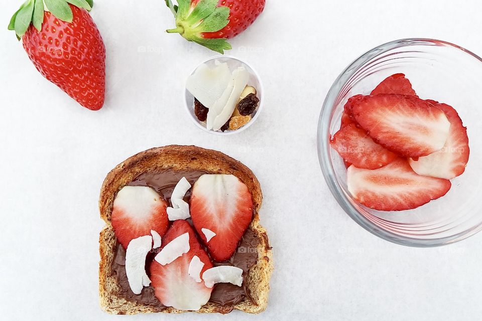 Strawberry sandwich 