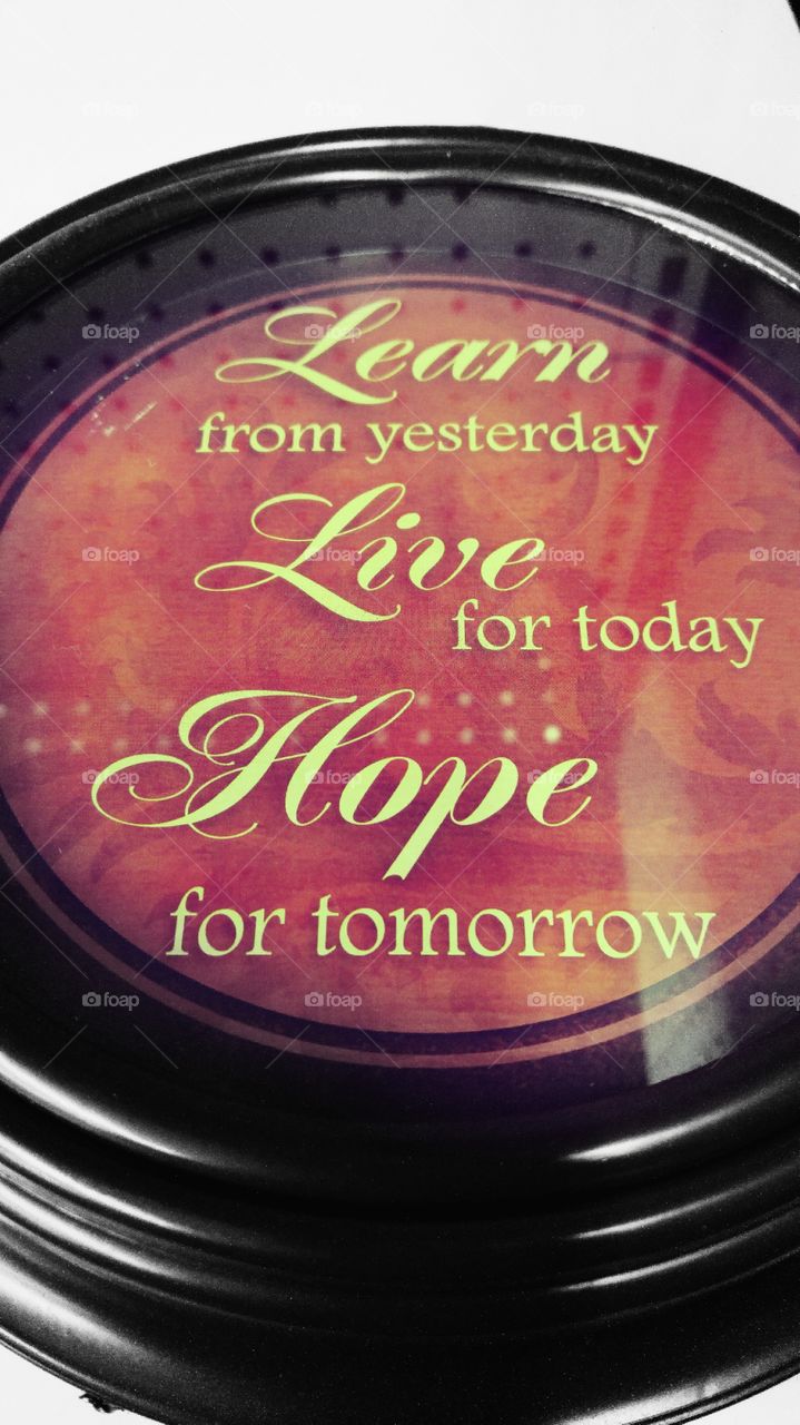 Wall decoration with motivation saying.