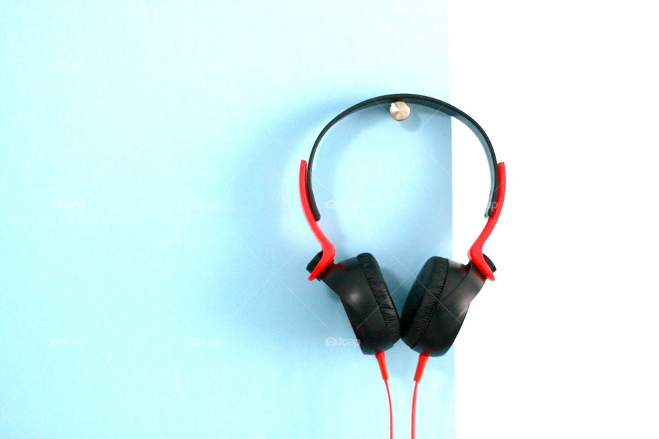 Red earphone 