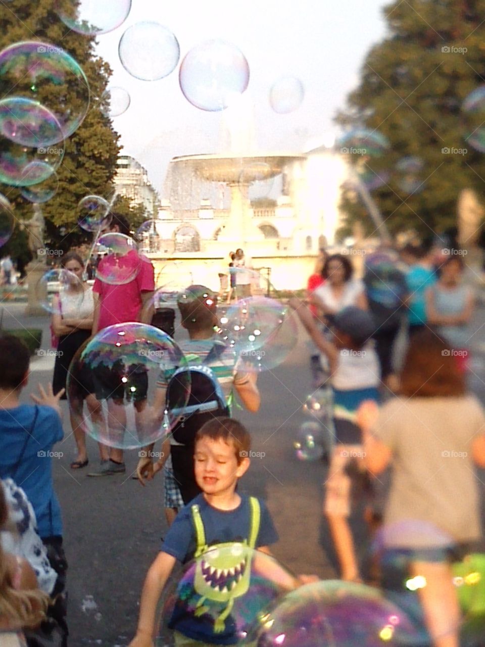 Raining soap bubbles