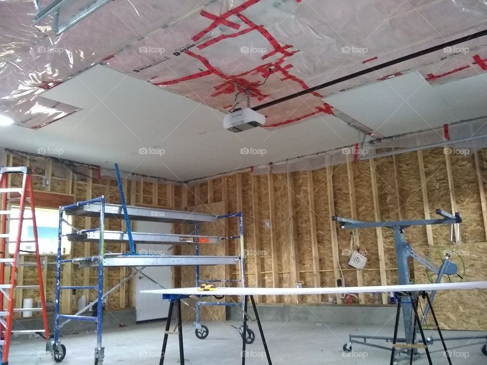 Construction ceiling