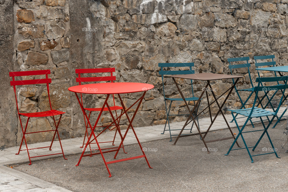 red table and chairs