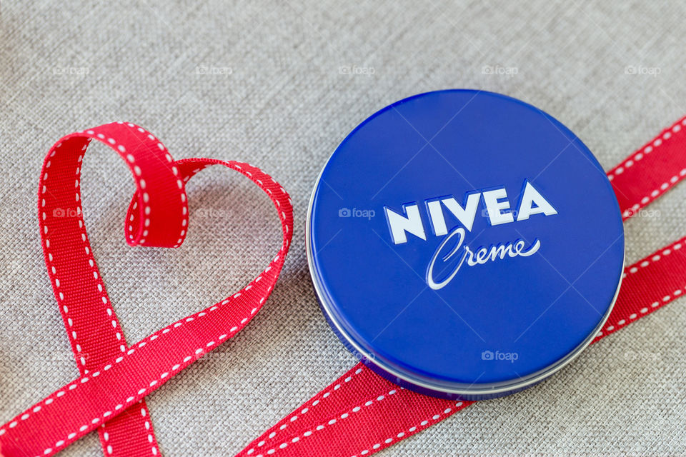 Love is all I need with Nivea