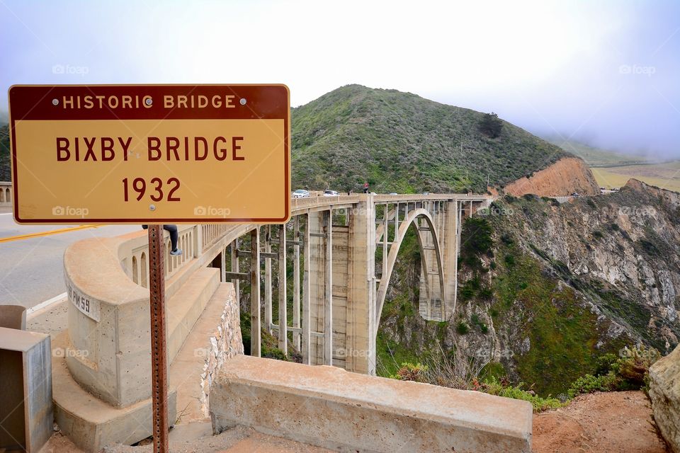 Entering Bixby Bridge on Highway 1 in California 