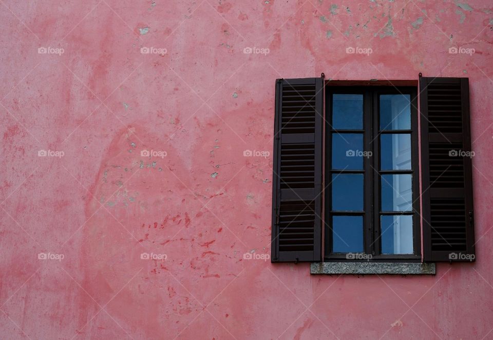Window with a pink background