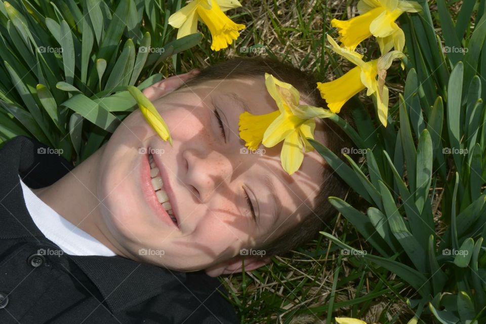 Smile in the Sunshine and yellow daffodils 