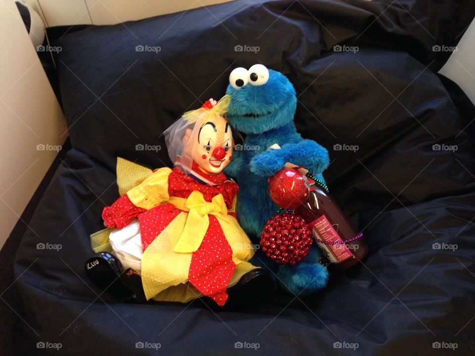 Halloween, holidays, Christmas, creepy clown getting drunk with Cookie Monster, blue monster, clown, thanksgiving 