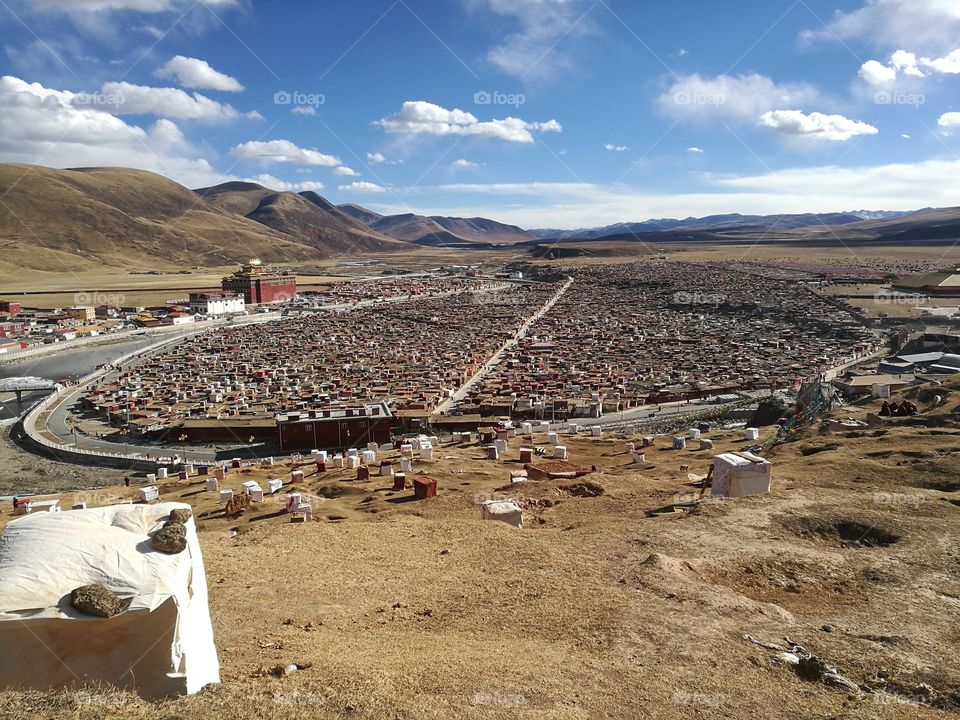 Yaqing Tibetan Buddhist Monastery for Nuns

Buddhism School and Monastery in Ganzi, Sichuan Province, China