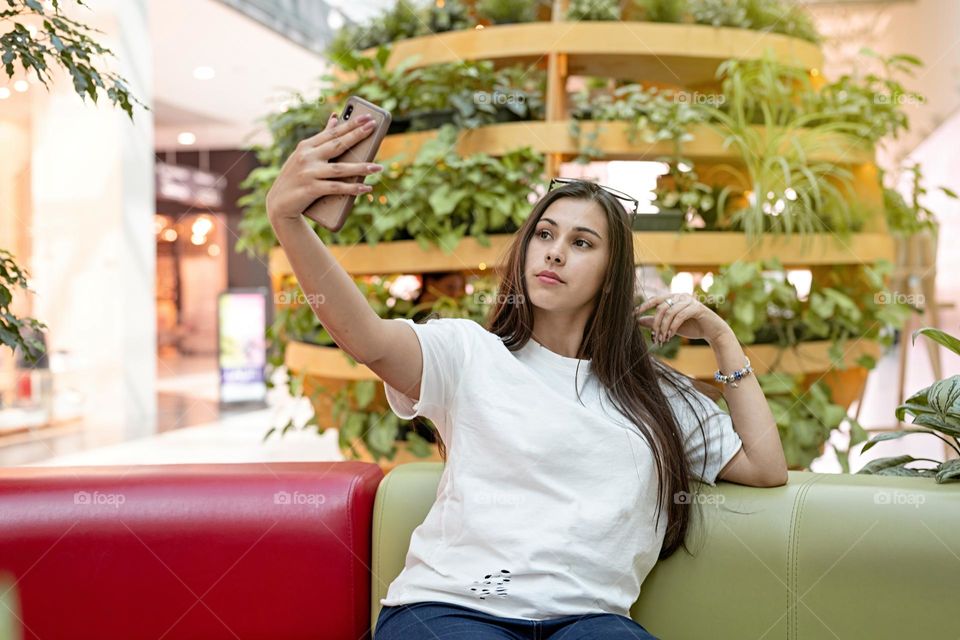 woman talking selfie