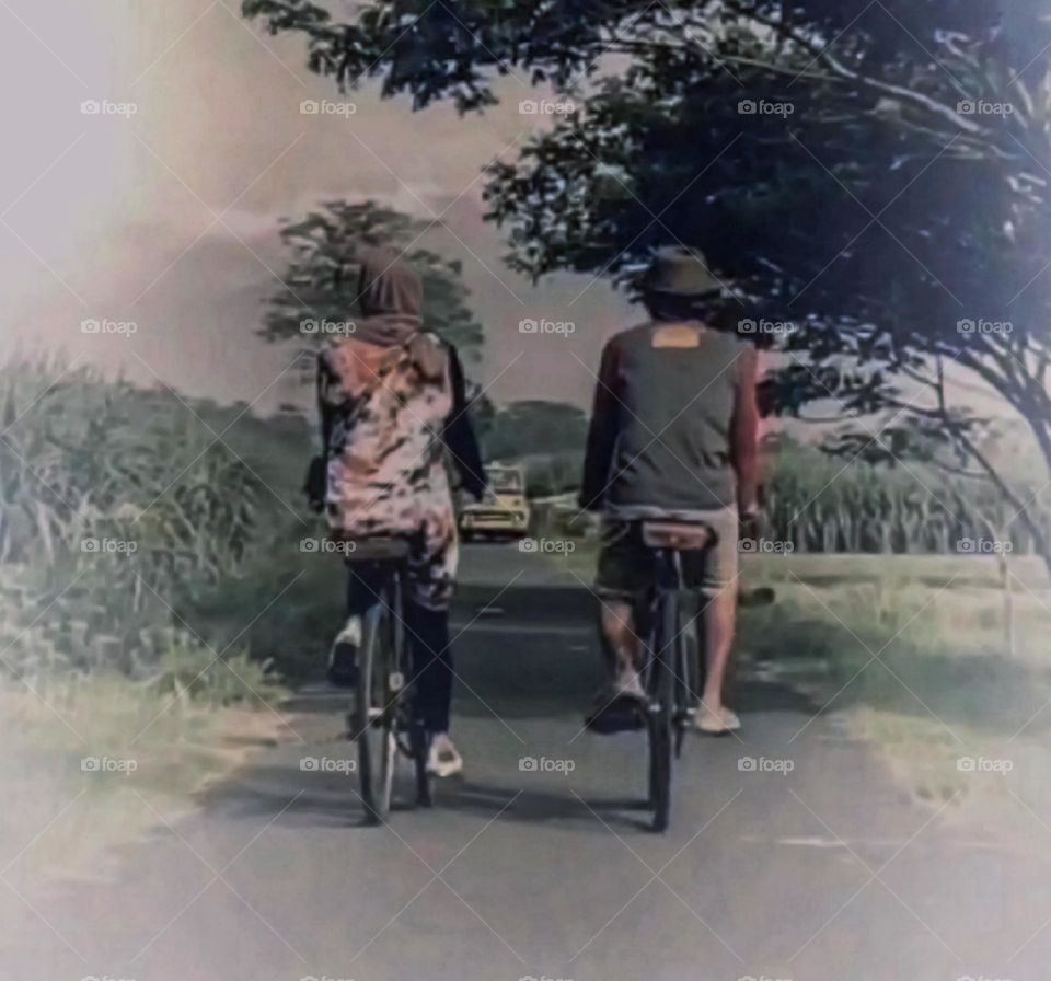 romantic cycling