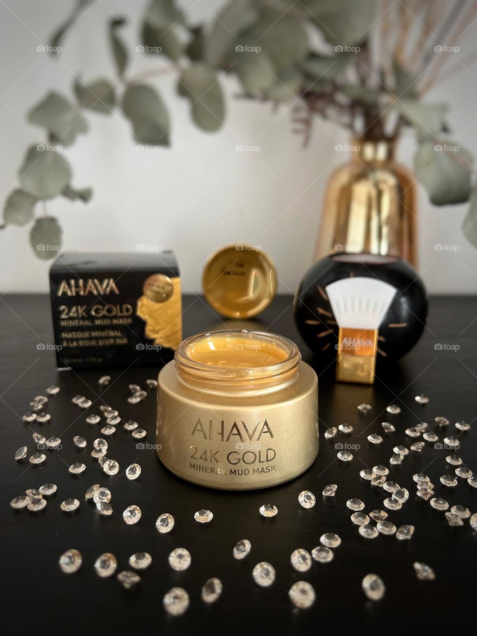 My favourite AHAVA 24K Gold Mineral Mud Mask. Dead Sea mineral mud combined with pure 24K Gold. 