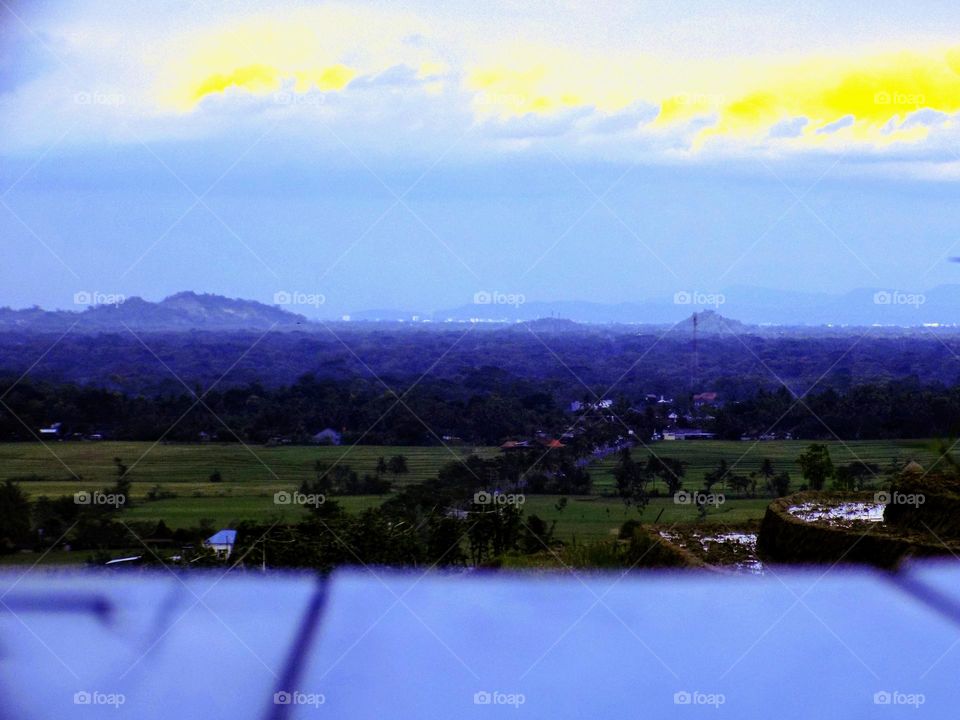 Natural scenery at dusk