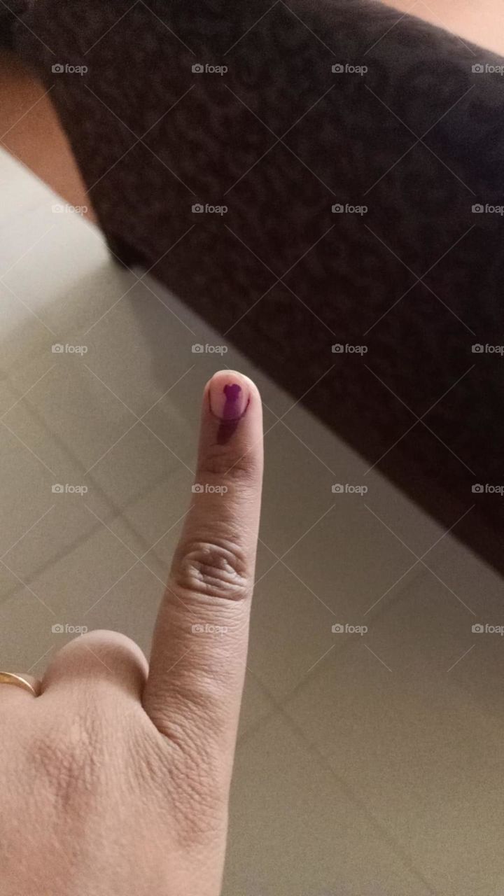 Voted Finger