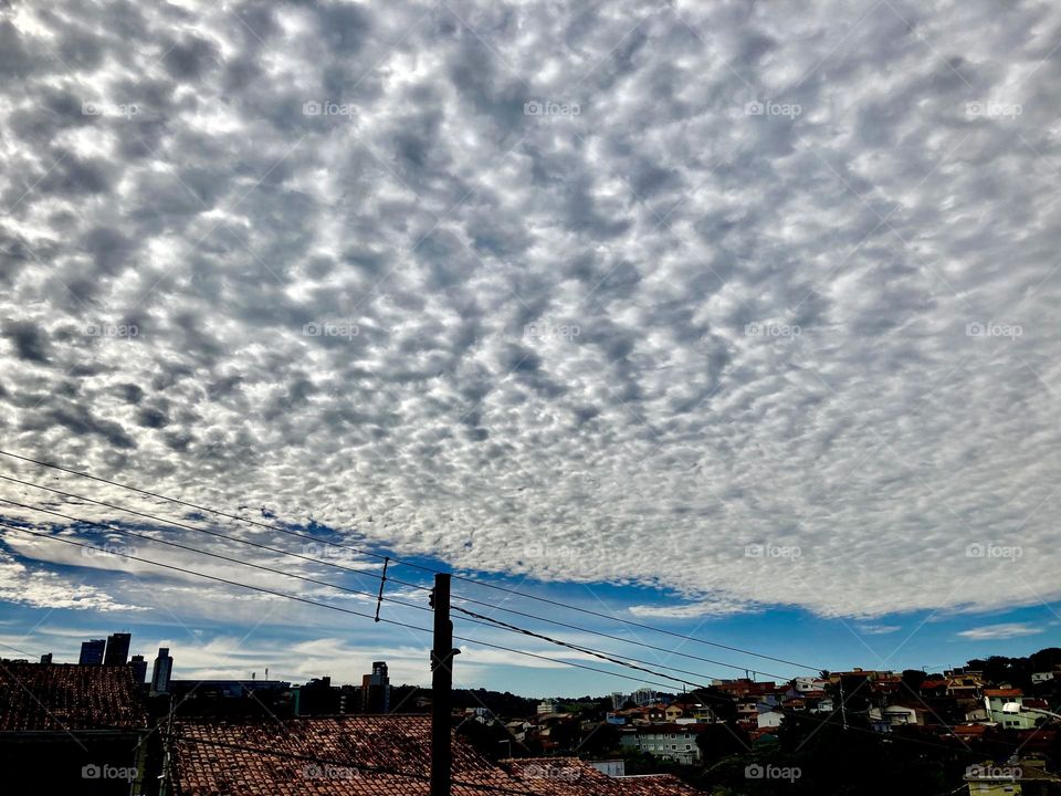 🇺🇸 Cloudy mornings allow for this look: Wow… where did so many “cotton balls” come from? / 🇧🇷 Manhãs com nuvens permitem esse visual: Uau… de onde surgiram tantas “bolas de algodão”?