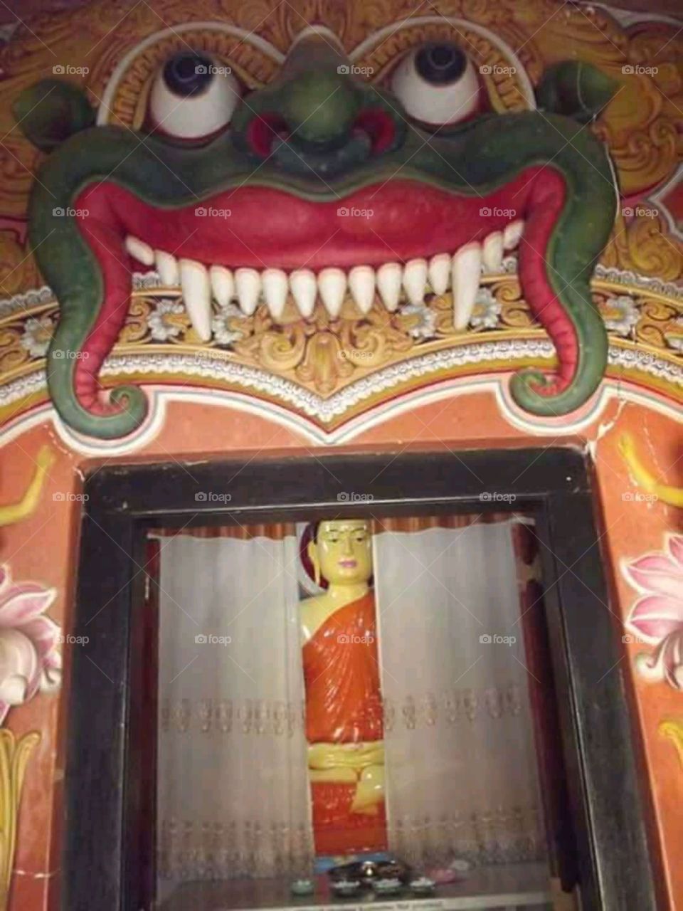 temple damtamal viharaya srilanka