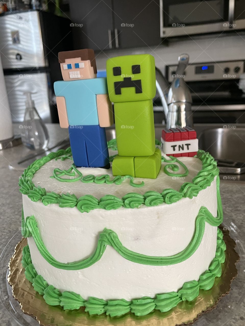 Minecraft cake 