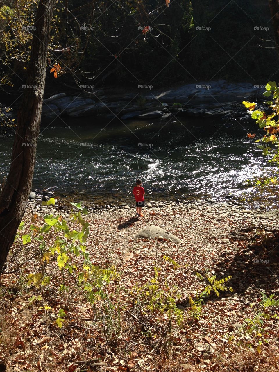 Riverside relaxation 