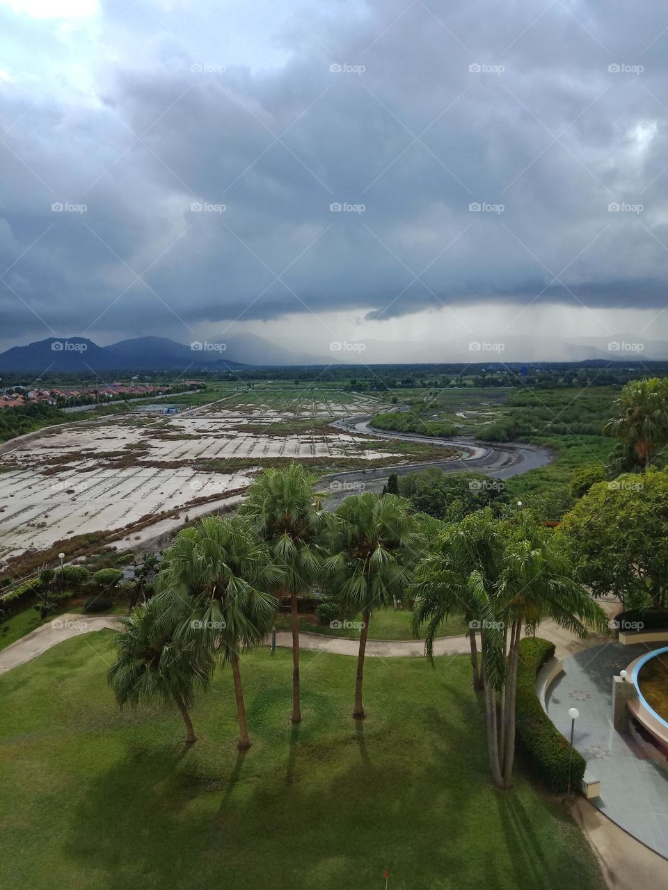 Raining mountain