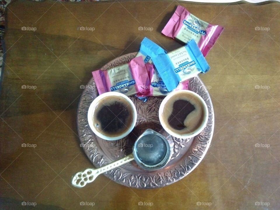 Turkish coffee with chocolates 