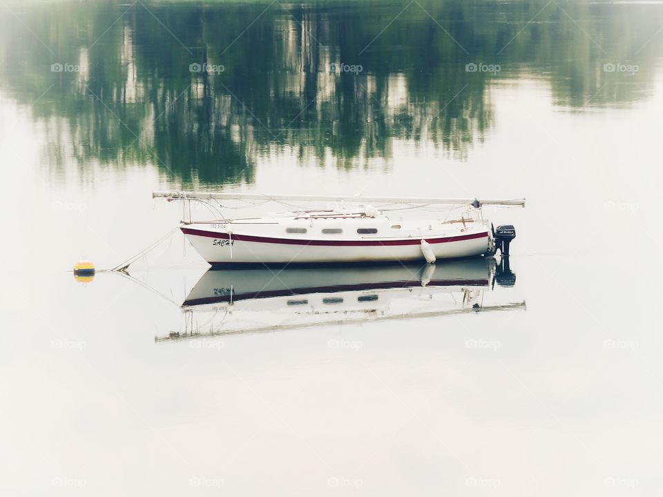 Sailboat on the St-Lawrence River Boucherville Québec