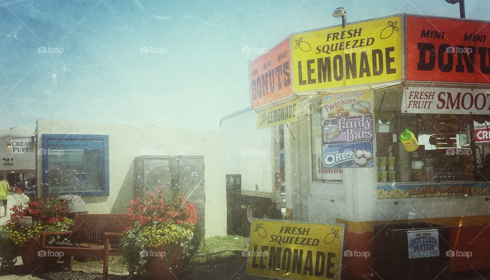 Summer Fun at the Fair. Lemonade Stand