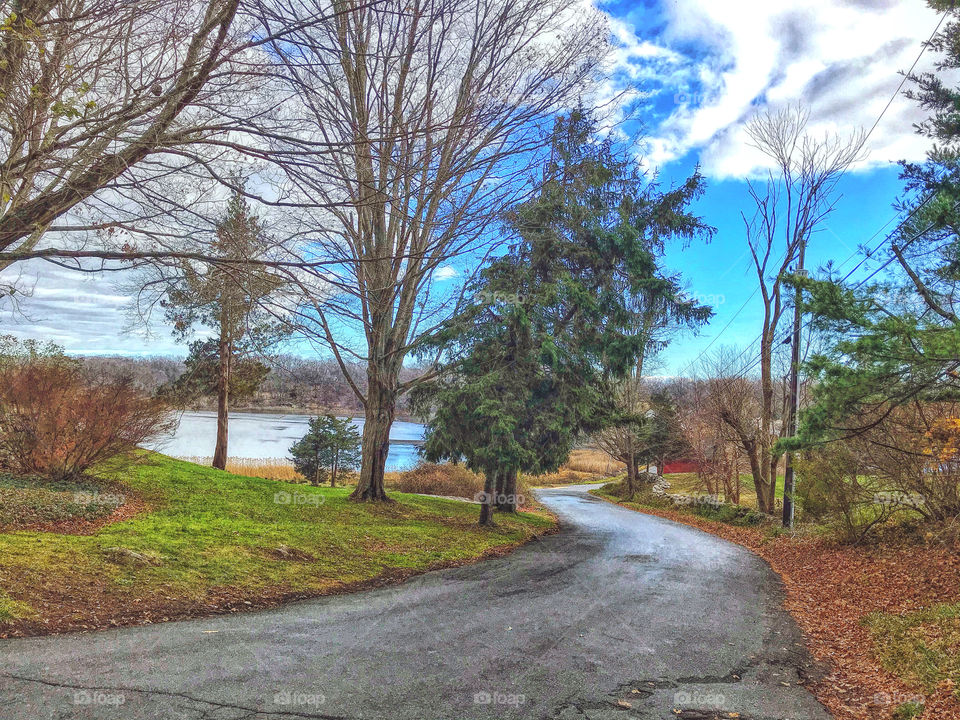 Shell Beach Road in Branford, Connecticut