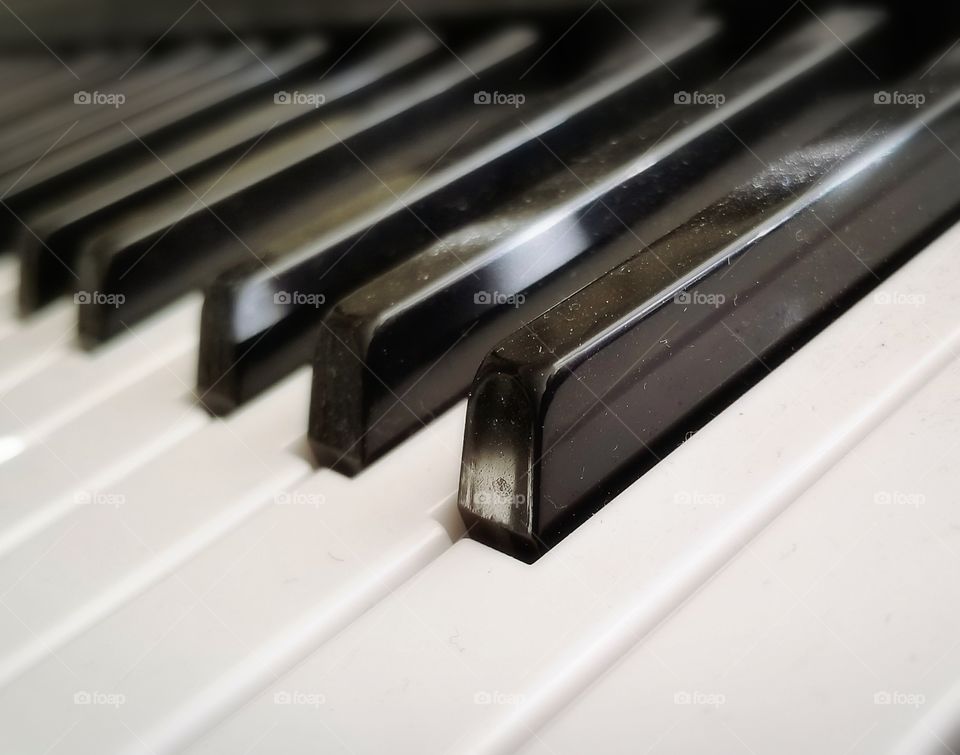 Dusty Piano