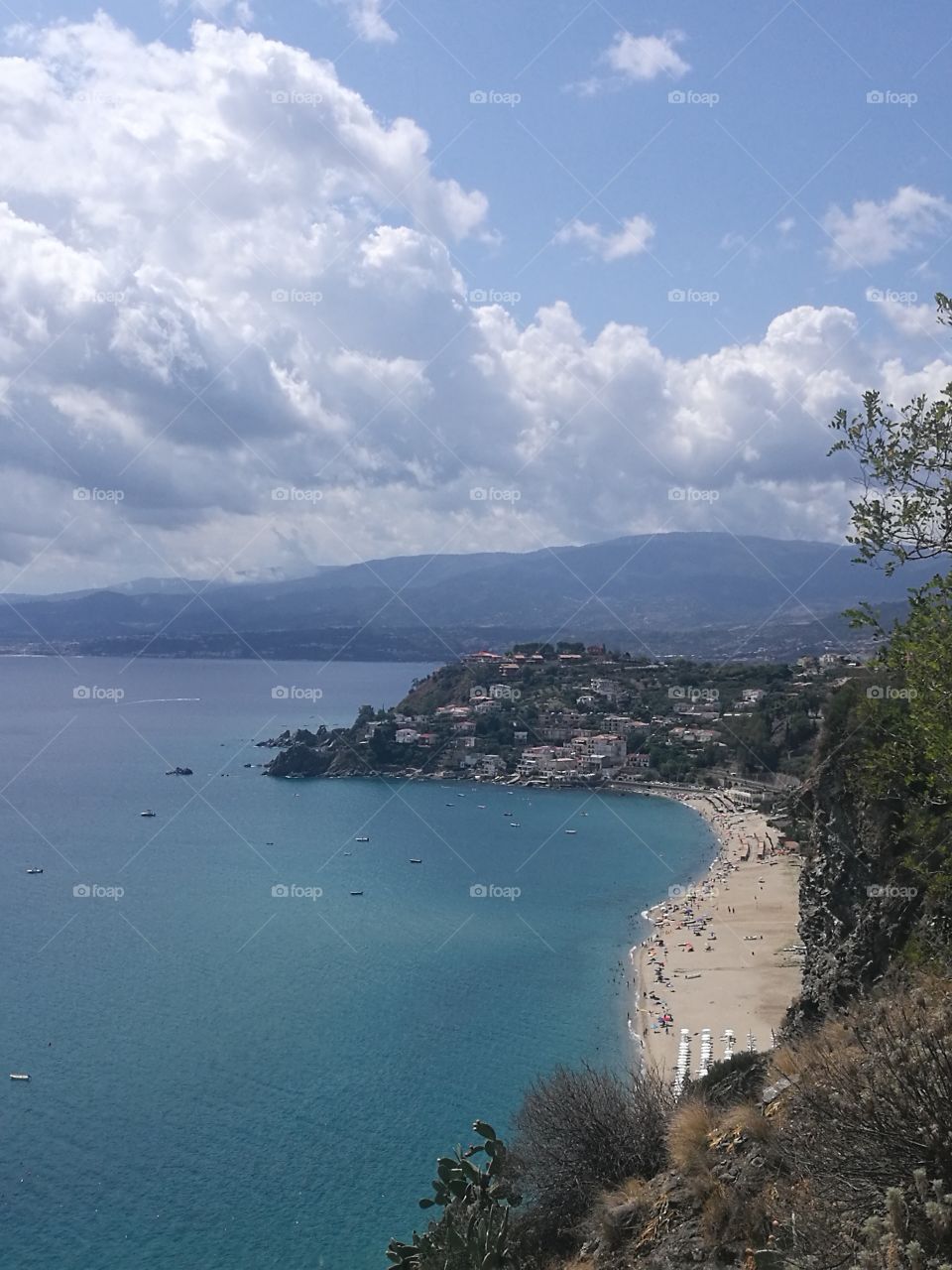 Caminia seashore and beach, Calabria, Italia