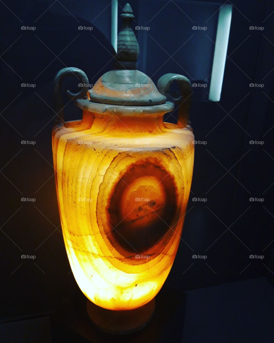 flacon en onyx au musee de la main d'or a Metz