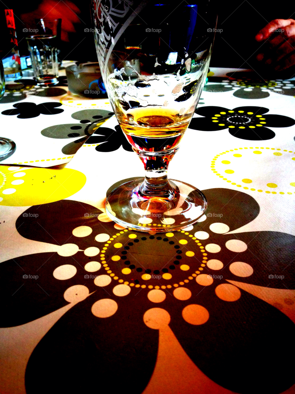 shadow reflection pub wine glass by kikicheeky