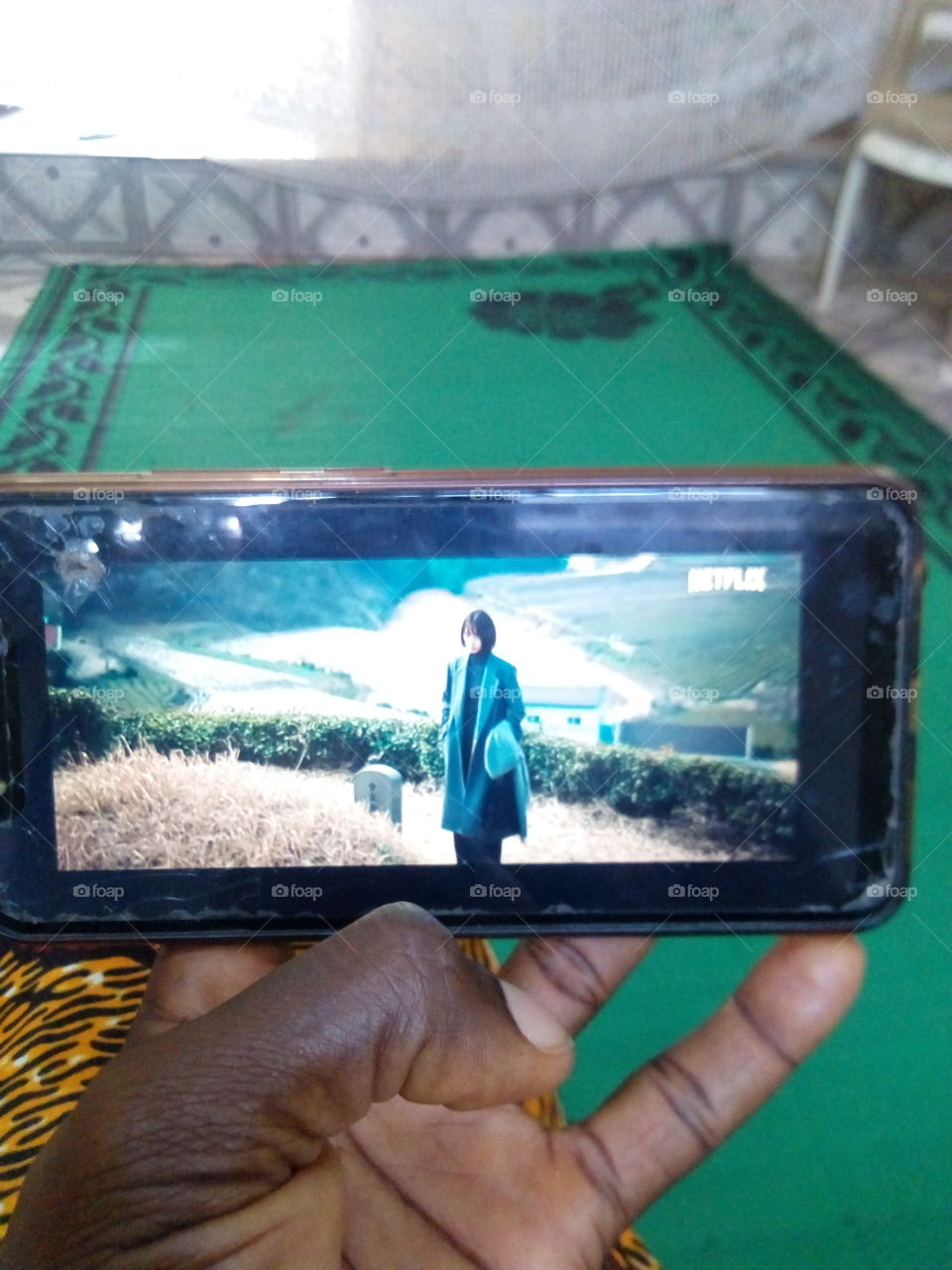 was watching call jar drama on my phone through YouTube channels on Netflix, it was very funny. this is one of the year's best movies on Netflix