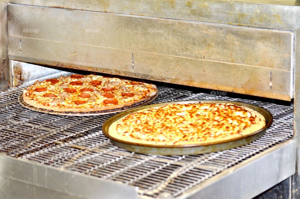 Pizza baking oven