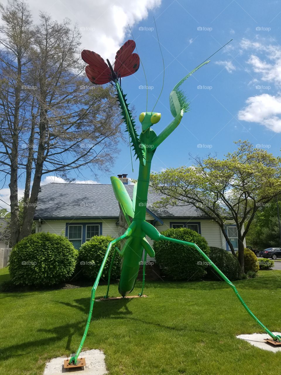 mantis sculpture