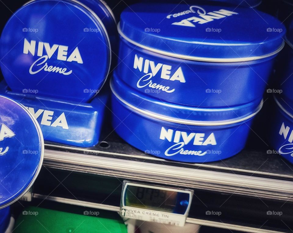 Nivea Creme Tin