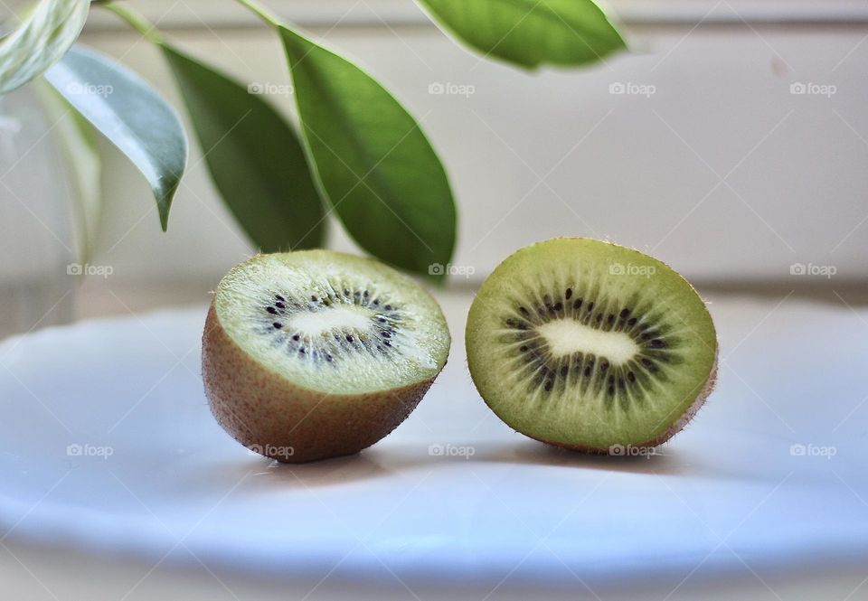 The first time I saw a kiwi I thought it’s a potato with fur. 🥝