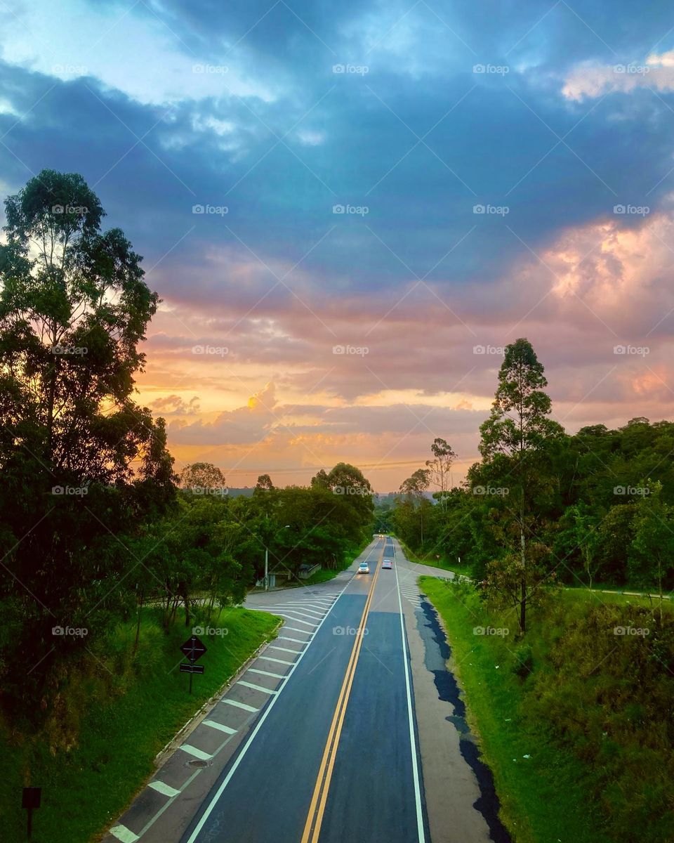 🌇🇺🇸 An extremely beautiful sunset in Jundiaí, interior of Brazil. Cheer the nature! / 🇧🇷 Um entardecer extremamente bonito em Jundiaí, interior do Brasil. Viva a natureza! 