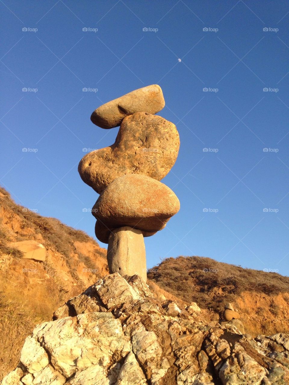 Balance of rocks