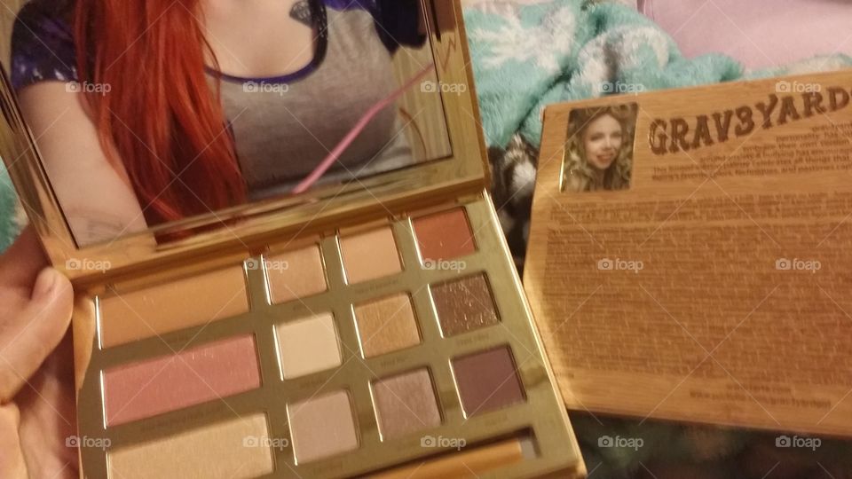 My favorite makeup pallette, Graveyard girl