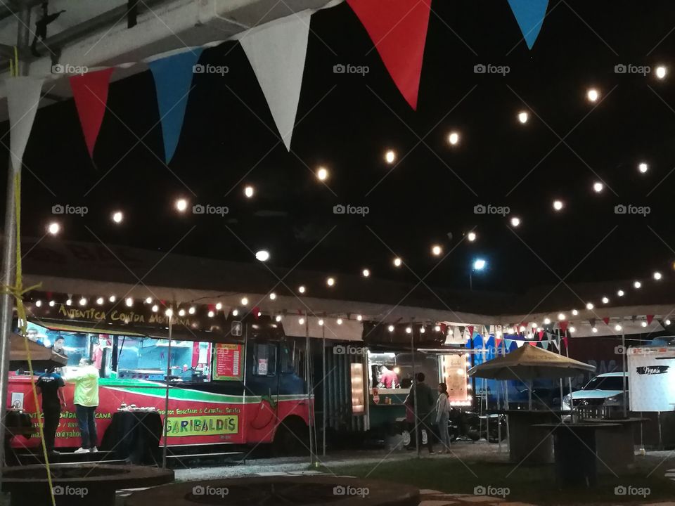 Food trucks park
